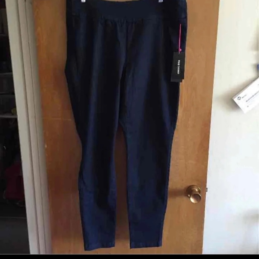 Jeans - Picture 3 of 5